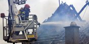 Pożar i tragedia mieszkańców budynku w miejscowości Pólko pod Pasłękiem. Dach nad głową straciło 30 osób
