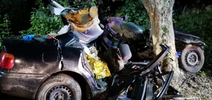Tragiczny wypadek pod Braniewem. Nie yje 18-latek. Kierowca i modzi pasaerowie w szpitalu