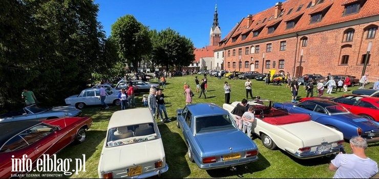 Klasyki zaparkoway na dziedzicu muzeum. Zobacz zdjcia z wydarzenia