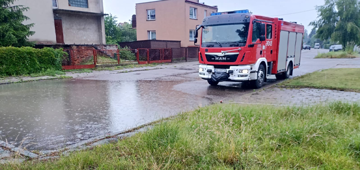 Zalane ulice, podtopione posesje. Nad Elblgiem przesza ulewa