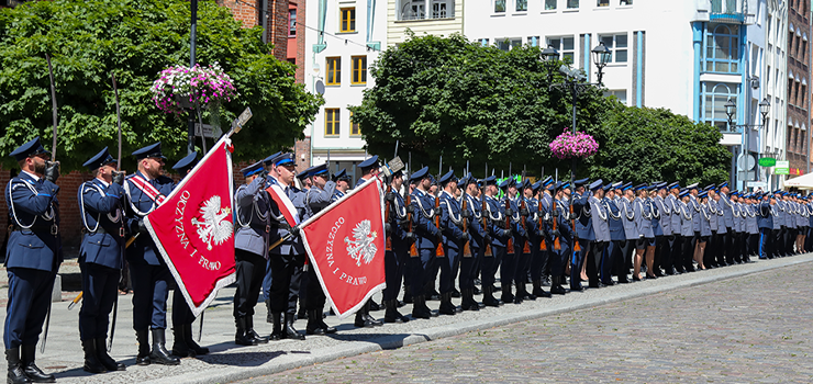 Policjanci witowali na Starwce. Komendant Wojewdzki: Jestem bardzo dumny z tego, jak postrzegaj t jednostk