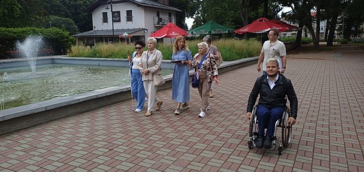 Identyfikuj bariery architektoniczne, ktre trzeba wyeliminowa