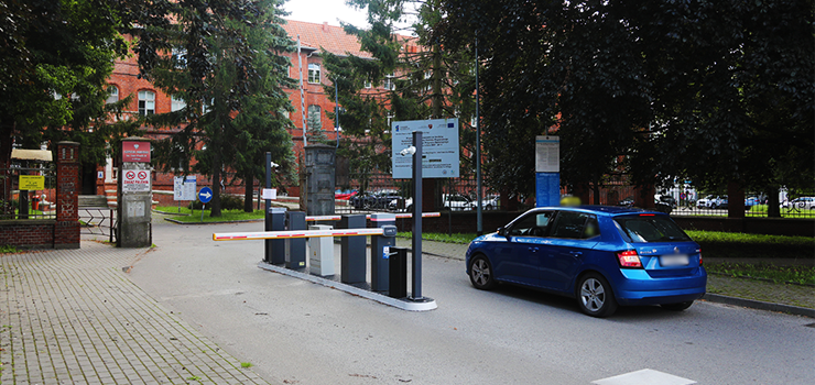 Elblg: Parkowanie przy szpitalu miejskim jest ju patne. „Skoczya si samowola”