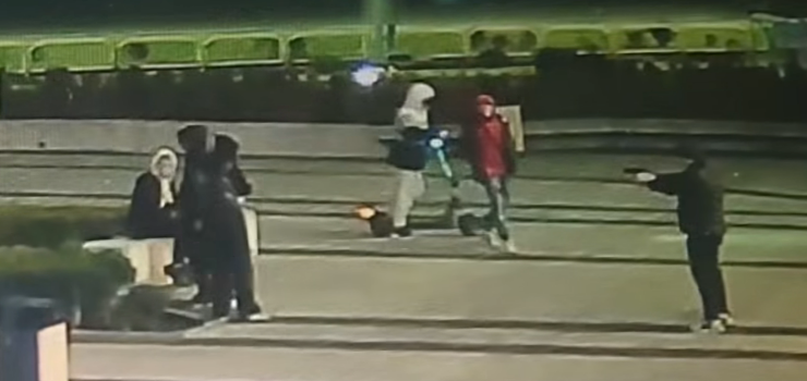 "Strzelanina" z pistolet�w gazowych przy CH Ogrody 