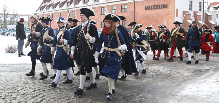 Inscenizacja bitwy, przemarsz i warsztaty. Elbląg cofnął się do 1710 roku (zobacz zdjęcia)