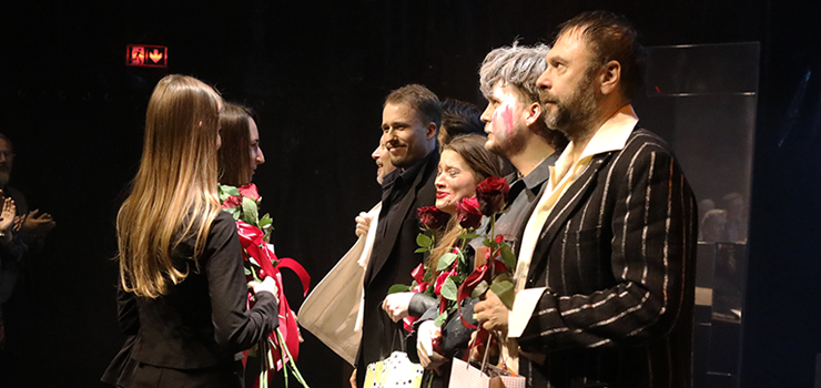 "Ten mechanizm jest dzi� nadal aktualny". Za nami premiera spektaklu "Zbrodnia i Kara"