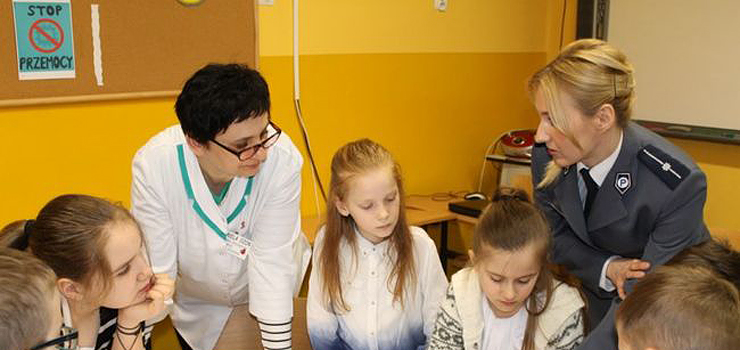 Policyjny głos w szkolnej debacie na temat przeciwdziałania przemocy i agresji