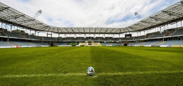 Gra�y pi�karskie dru�yny z �u�aw i Mierzei. Sprawd� wyniki z 8-9.11.2025