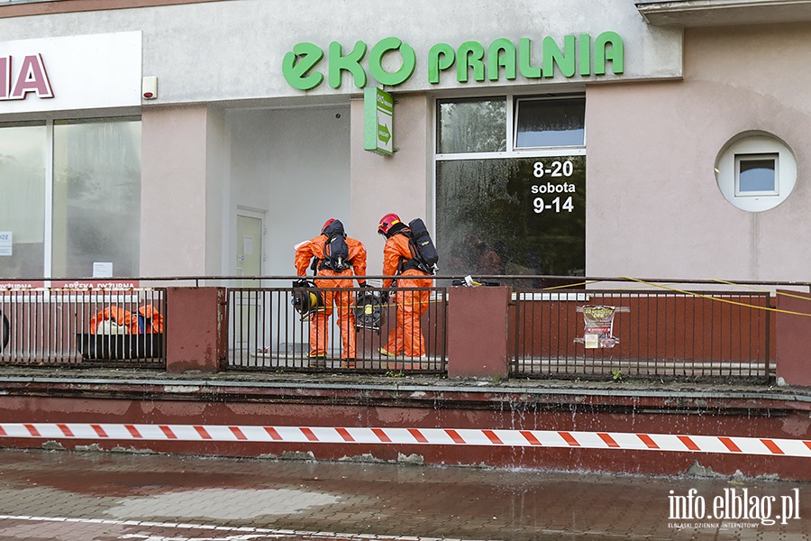 Wyciek substancji toksycznej w pralni na ulicy Hetmaskiej, fot. 25