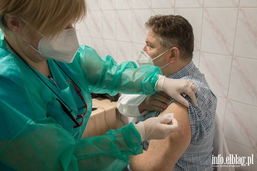 W Szpitalu Miejskim odbyy si pierwsze szczepienia przeciwko COVID-19, fot. 13