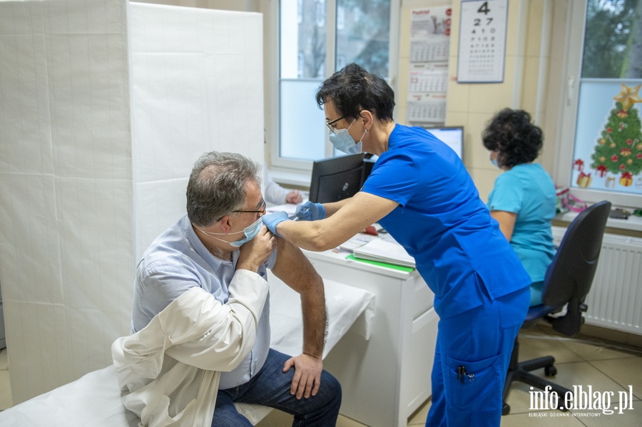 Druga tura szczepie personelu medycznego przy Elblskim Szpitalu Specjalistycznym , fot. 26