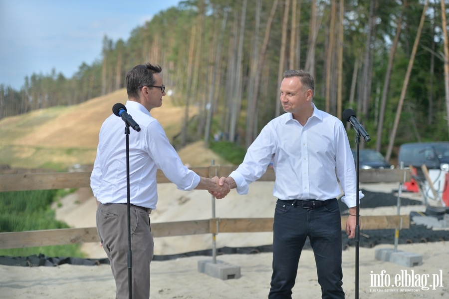 Wizyta Prezydenta Andrzeja Dudy i premiera Mateusza Morawieckiego na budowie przekopu Mierzei Wilanej, fot. 36