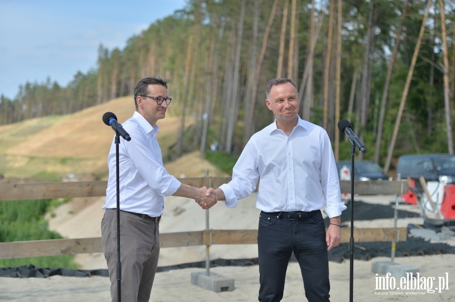 Wizyta Prezydenta Andrzeja Dudy i premiera Mateusza Morawieckiego na budowie przekopu Mierzei Wilanej, fot. 37