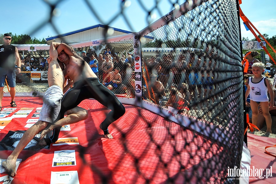 Drugi dzie Mistrzostw Krajw Nadbatyckich w MMA na play w Krynicy Morskiaj, fot. 55