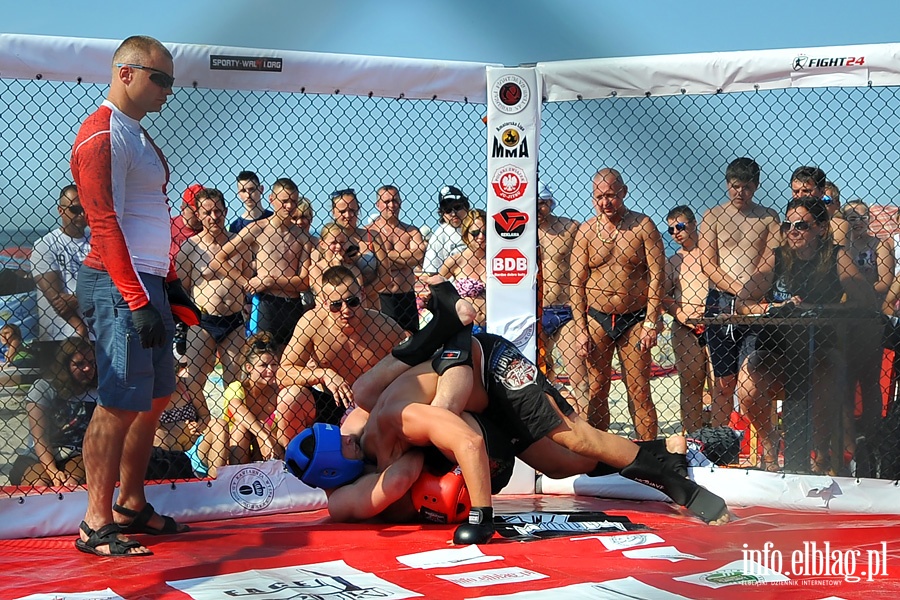 Drugi dzie Mistrzostw Krajw Nadbatyckich w MMA na play w Krynicy Morskiaj, fot. 114