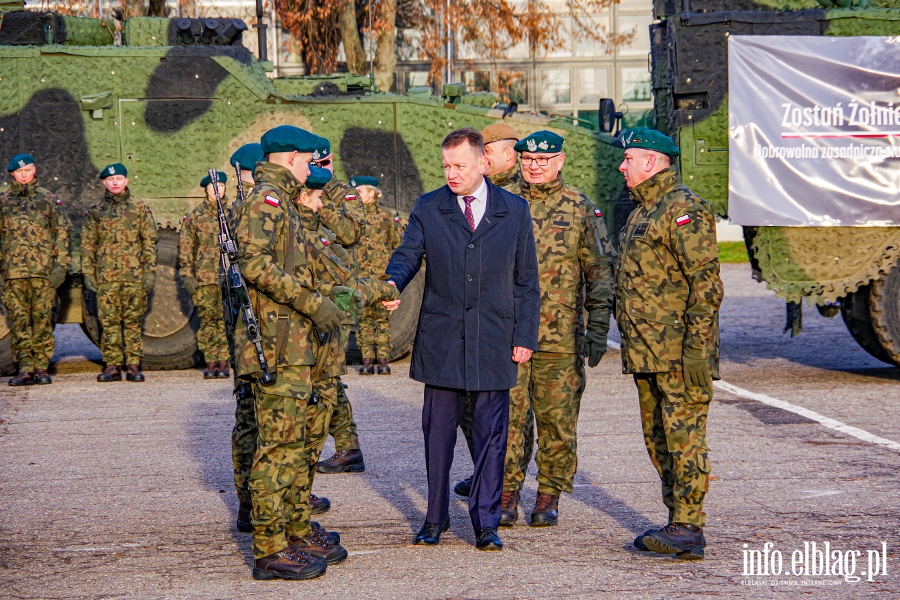 Minister Baszczak spotka si z ochotnikami. "Wane jest, aby Wojsko Polskie byo coraz liczniejsze", fot. 2