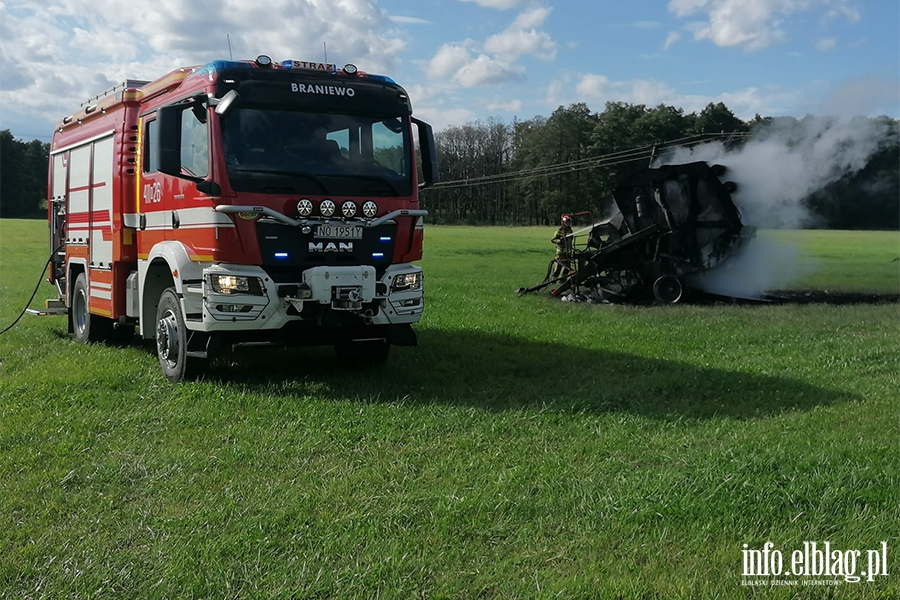 Poar maszyny rolniczej, ryska somy i zboa na pniu - Lipowina gm. Braniewo, fot. 7