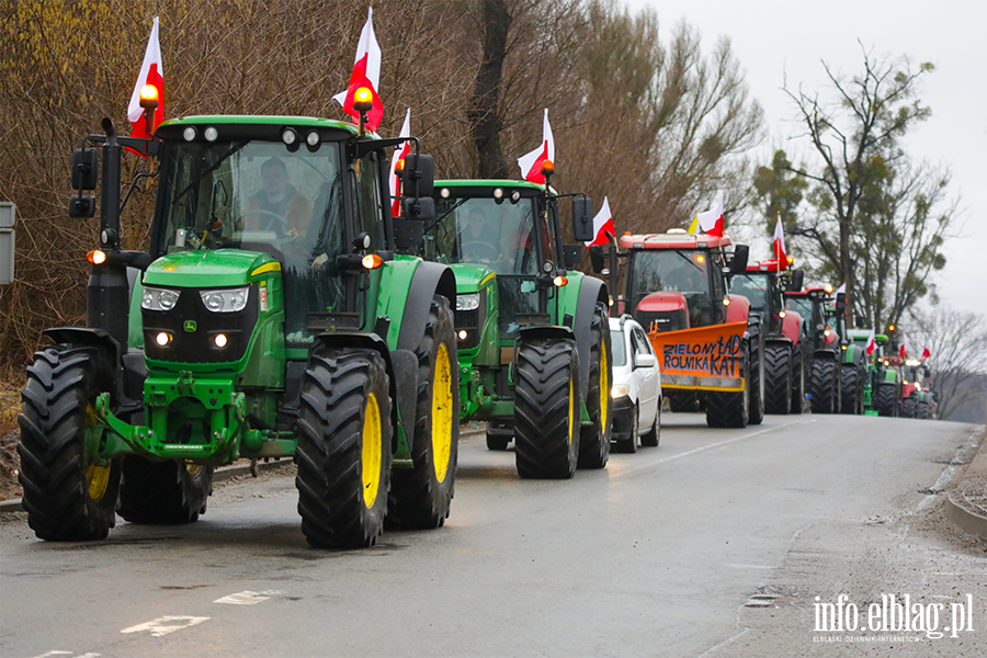 Elblg: Rolnicy protestuj na obwodnicy. Kilkaset maszyn zablokowao drog S7, fot. 3