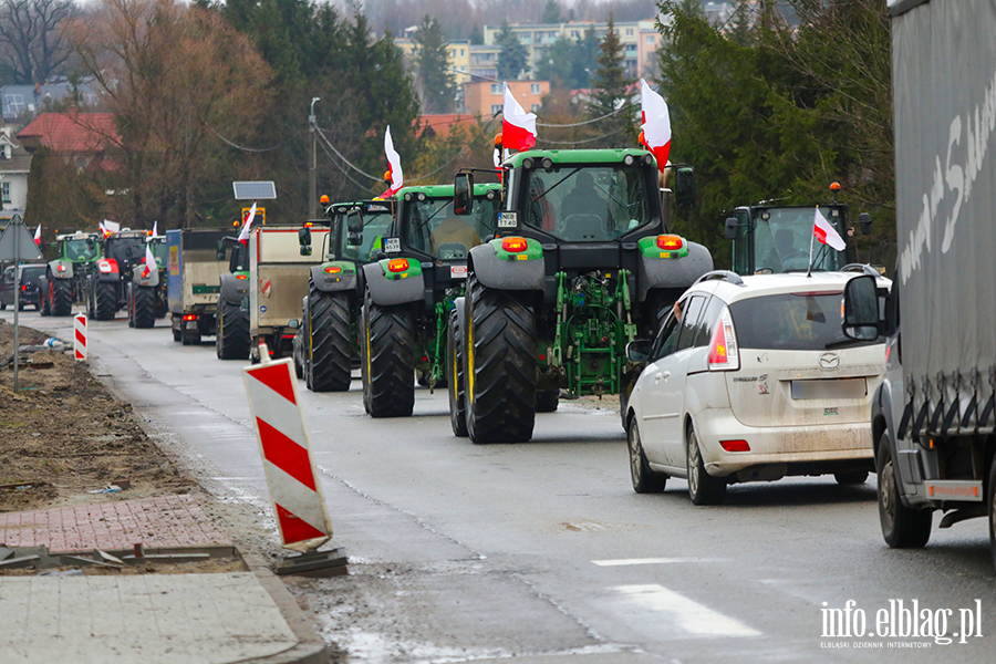 Elblg: Rolnicy protestuj na obwodnicy. Kilkaset maszyn zablokowao drog S7, fot. 5