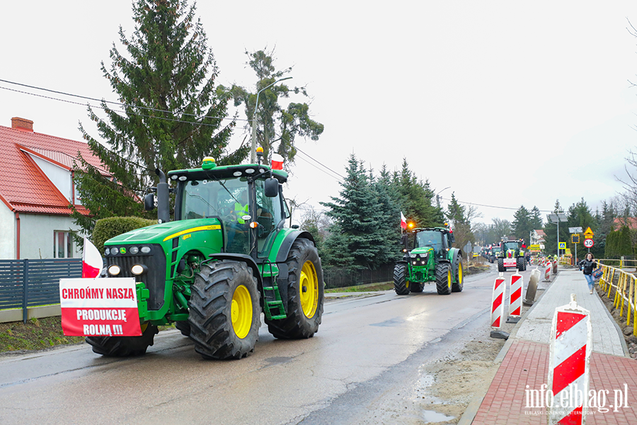 Elblg: Rolnicy protestuj na obwodnicy. Kilkaset maszyn zablokowao drog S7, fot. 43