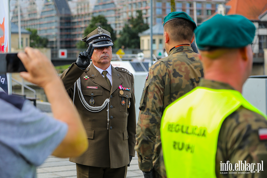 Dzi Odbya si Przysiga Wojskowa na Bulwarze Zygmunta Augusta , fot. 7