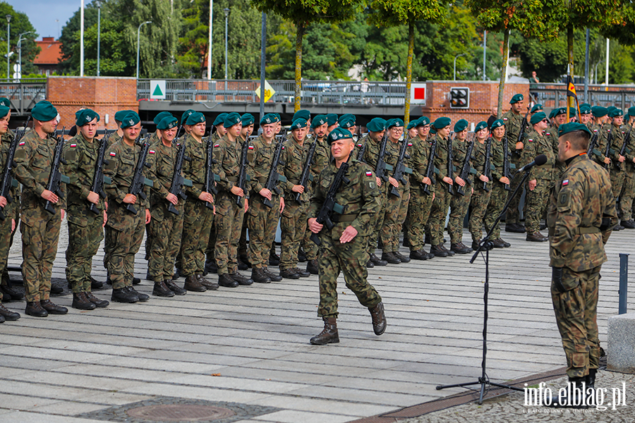 Dzi Odbya si Przysiga Wojskowa na Bulwarze Zygmunta Augusta , fot. 15