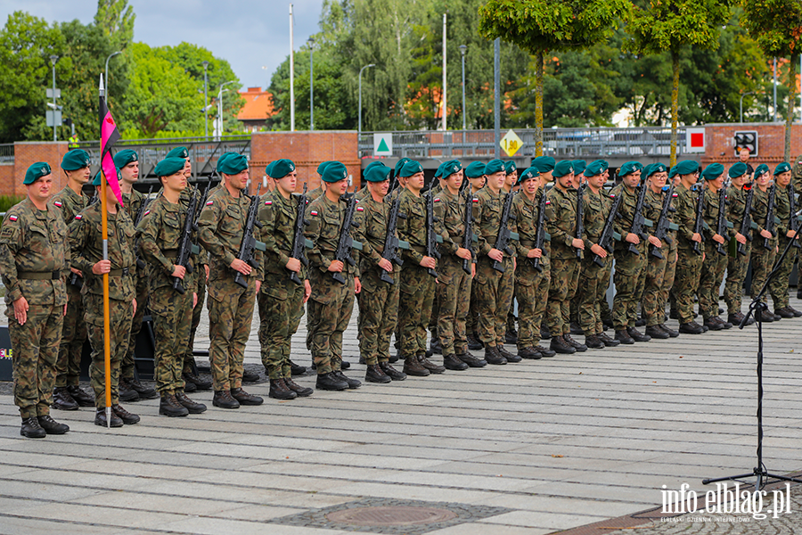 Dzi Odbya si Przysiga Wojskowa na Bulwarze Zygmunta Augusta , fot. 19