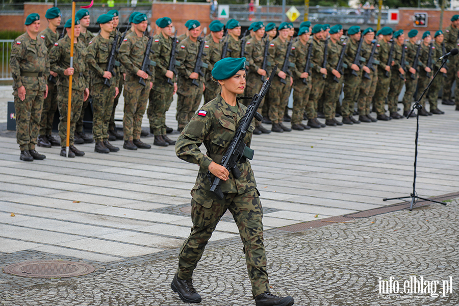 Dzi Odbya si Przysiga Wojskowa na Bulwarze Zygmunta Augusta , fot. 24