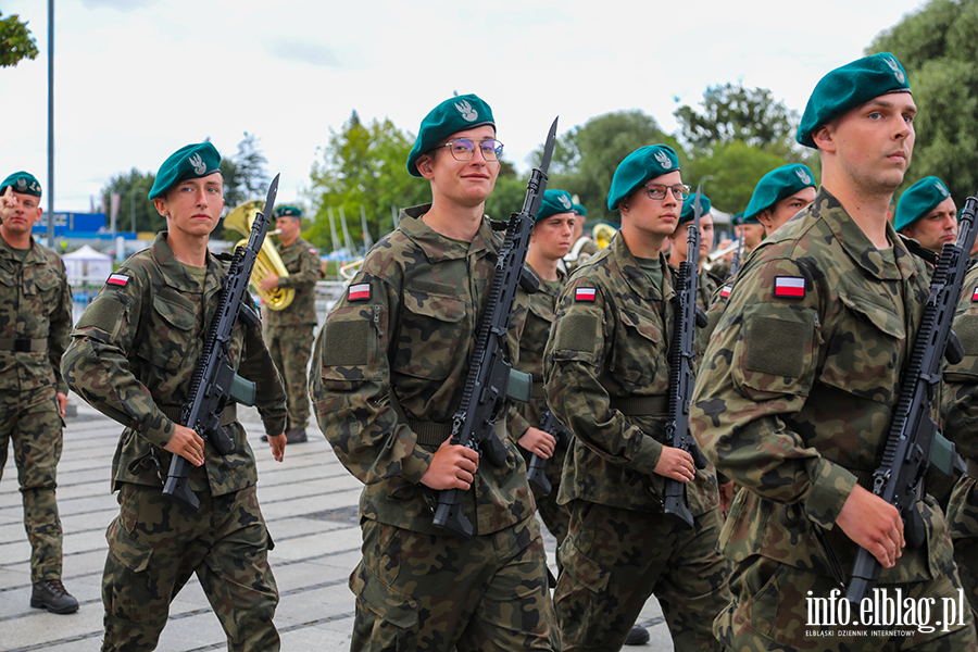 Dzi Odbya si Przysiga Wojskowa na Bulwarze Zygmunta Augusta , fot. 36