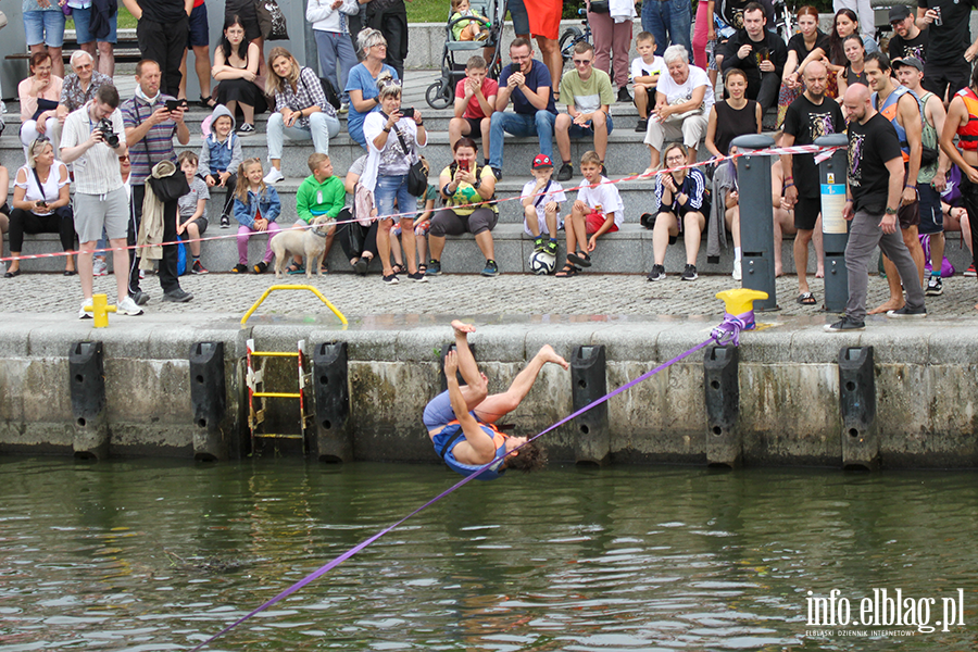 Festiwal Enklawa - akrobacje na linie, fot. 10