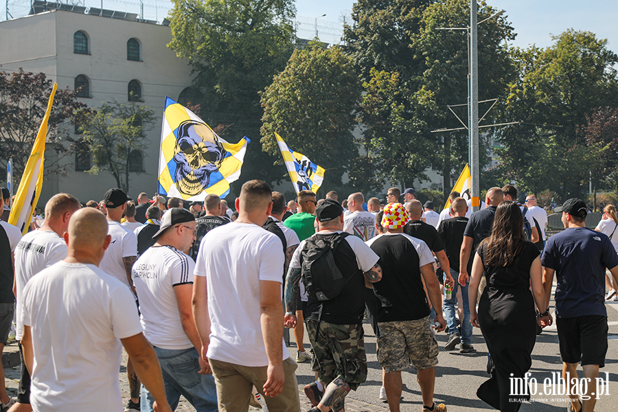 Manifestacja kibicw przed Ratuszem oraz Atrakcje dla dzieci w Parku Planty, fot. 48