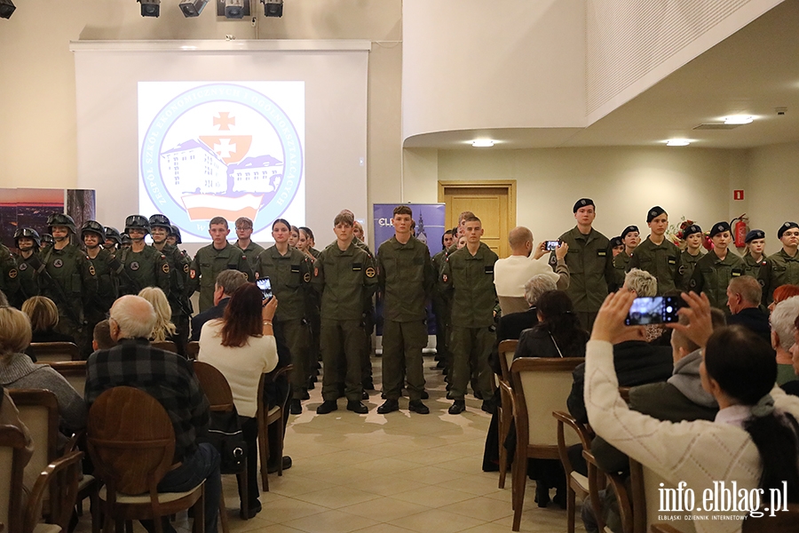 lubowanie uczniw Technikum im. Flagi Polski, fot. 12