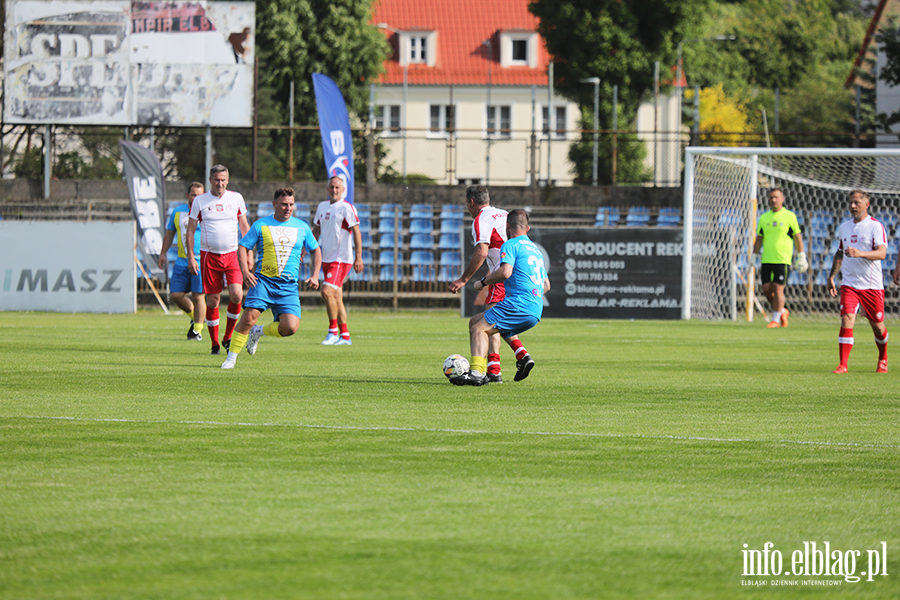 Wyj�tkowy mecz. Oldboje Olimpii zagrali z reprezentantami Polski, fot. 64