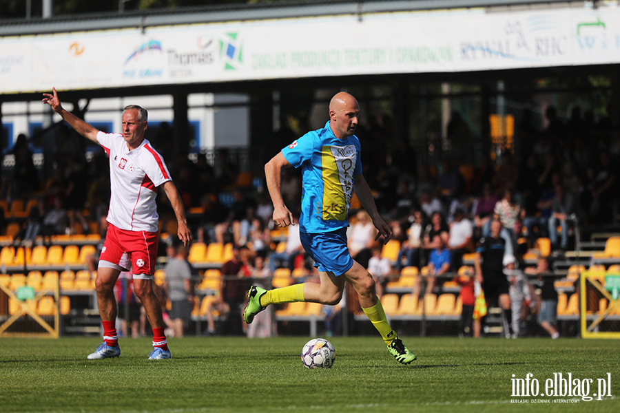 Wyj�tkowy mecz. Oldboje Olimpii zagrali z reprezentantami Polski, fot. 81