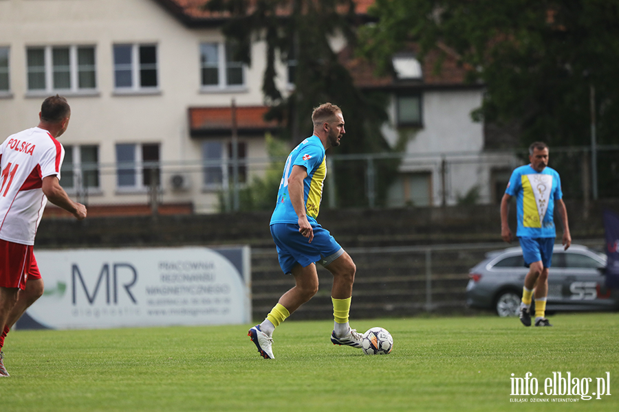 Wyj�tkowy mecz. Oldboje Olimpii zagrali z reprezentantami Polski, fot. 112
