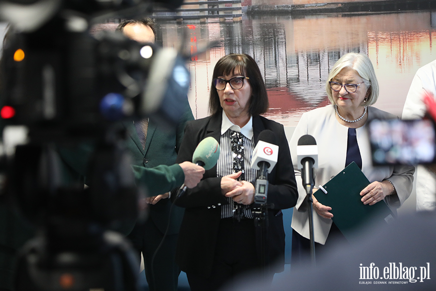 WSZ otworzy� zmodernizowane oddzia�y, fot. 1