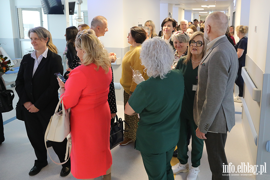 WSZ otworzy� zmodernizowane oddzia�y, fot. 36