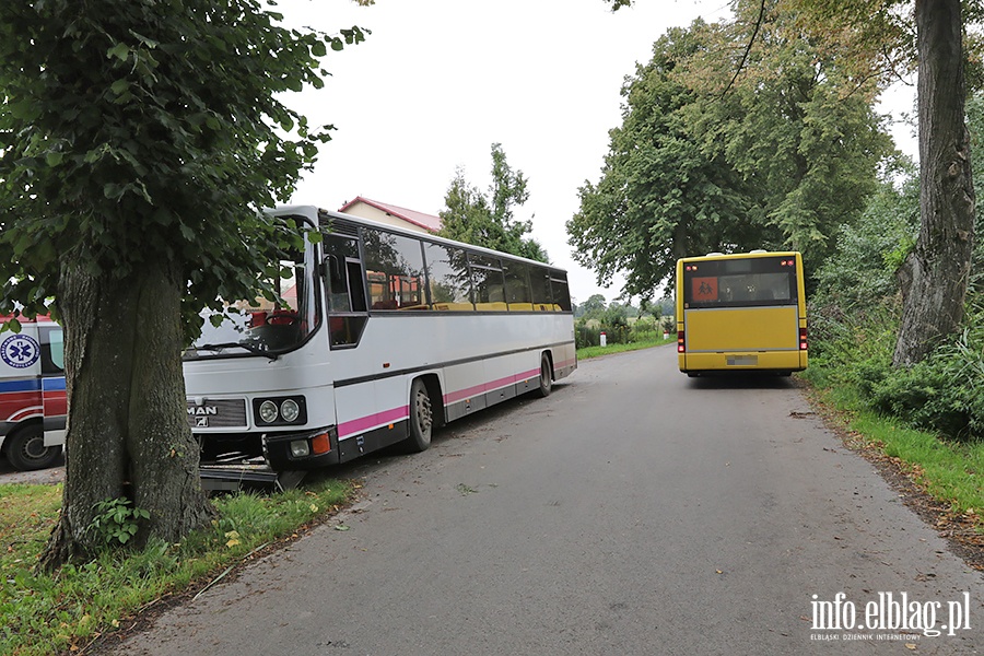 Cieplice wypadek szkolnego autobusu., fot. 13
