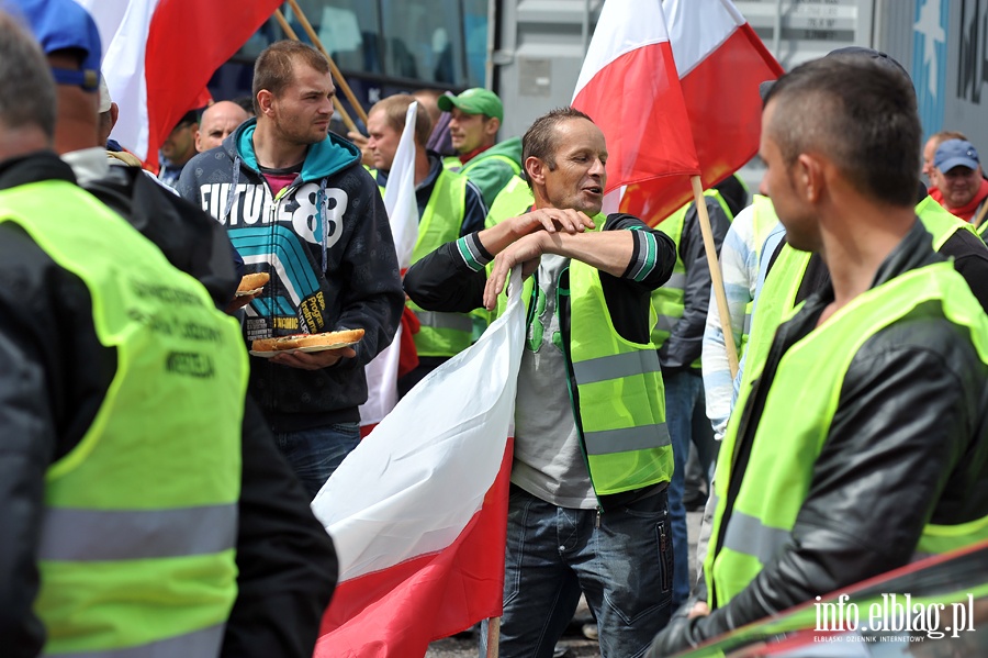 Blokada drogi krajowej nr 7 w Kiezmarku. Protest rybakw, fot. 3