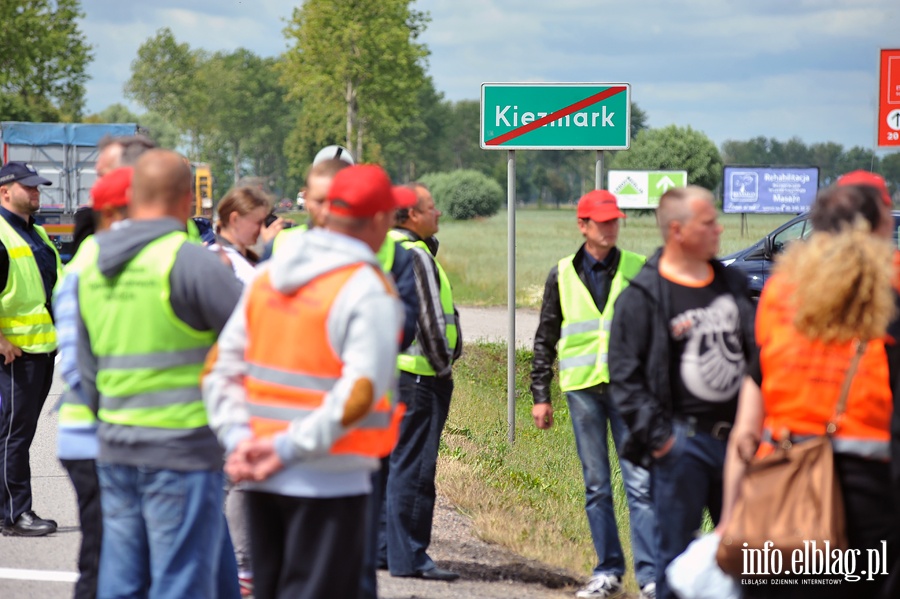 Blokada drogi krajowej nr 7 w Kiezmarku. Protest rybakw, fot. 18