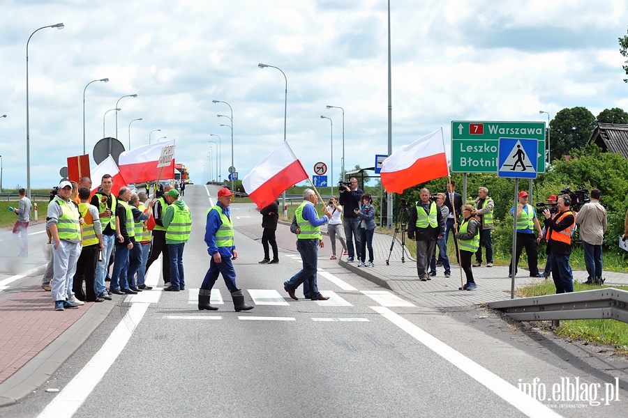 Blokada drogi krajowej nr 7 w Kiezmarku. Protest rybakw, fot. 23