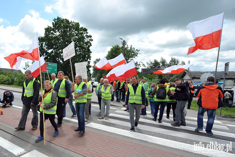Blokada drogi krajowej nr 7 w Kiezmarku. Protest rybakw, fot. 24