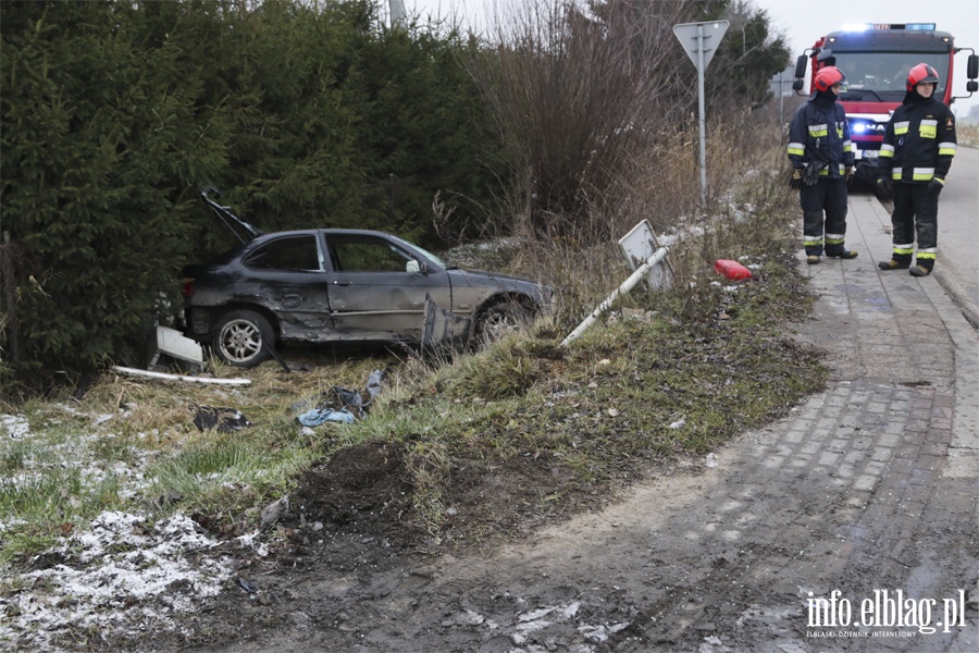 Wypadek na DK 7 w Kazimierzowie na skrzyowaniu Helenowo - Marzcino, fot. 6