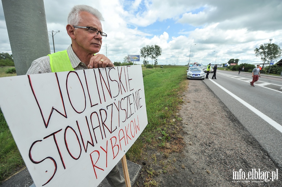 Blokada drogi krajowej nr 7 w Kiezmarku. Protest rybakw, fot. 34